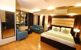 Hotel Palm Grand Naraina New Delhi - Couple Friendly Local Ids Accepted